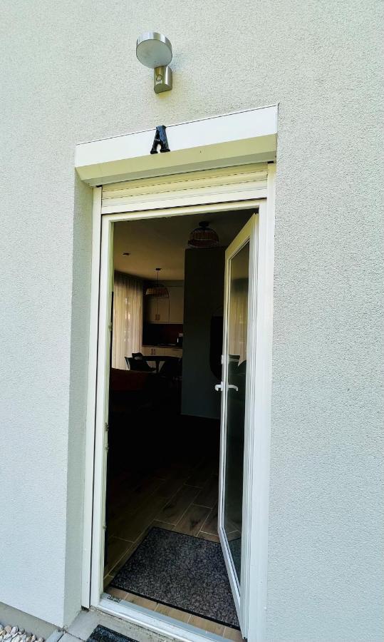 Aranygesztenye Apartmanhaz バラトンウドヴァリ エクステリア 写真